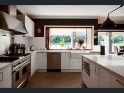 bifold-windows-86